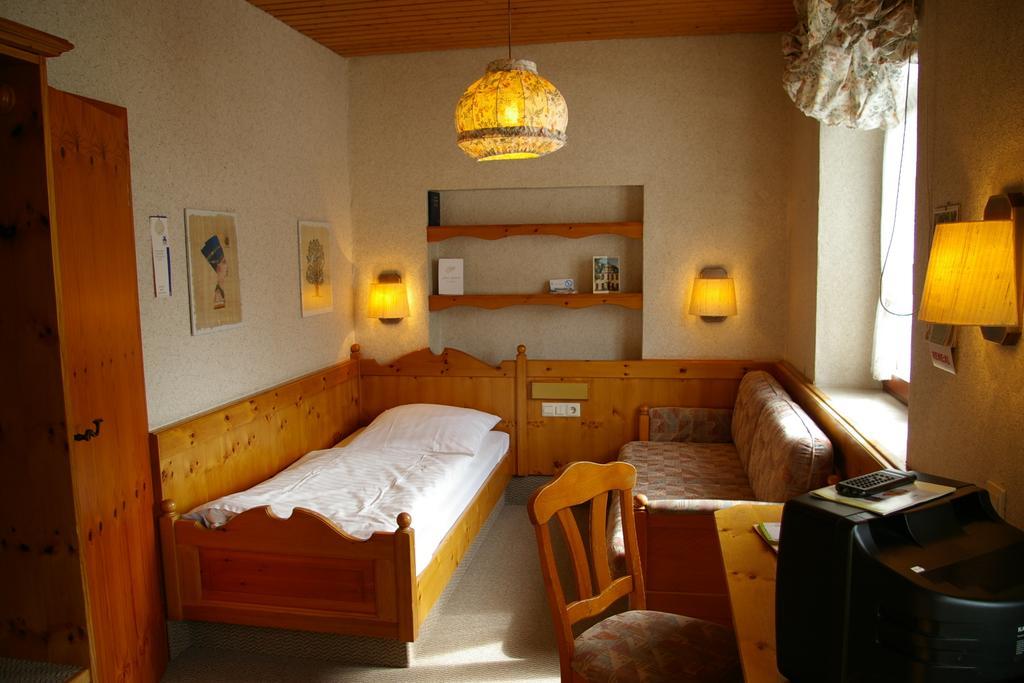 Hotel Alter Posthof シュパイ エクステリア 写真